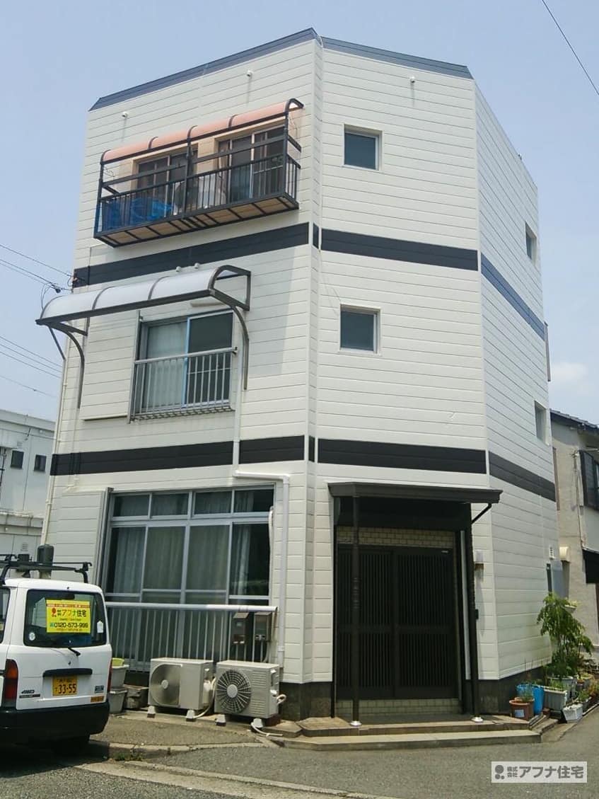 アフナ住宅｜外壁塗装・屋上シート防水施工事例