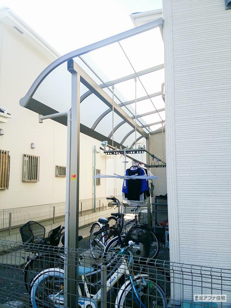 アフナ住宅｜太陽光発電・オール電化・１階テラス取り付け工事事例