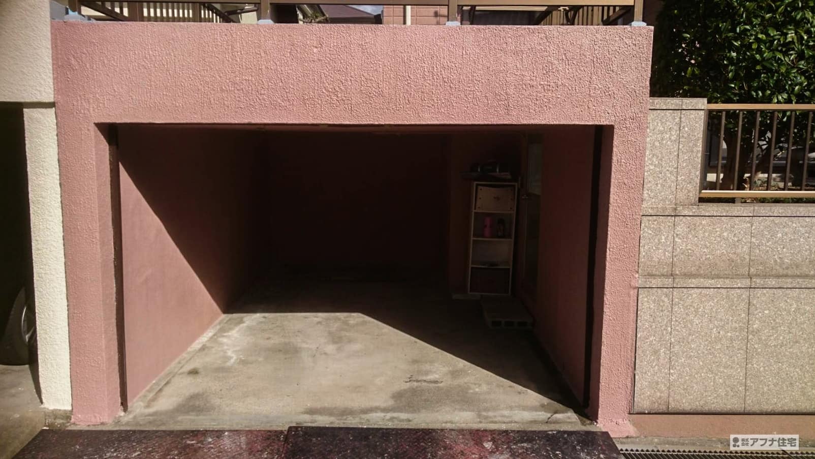 アフナ住宅|神戸市須磨区友が丘 M様車庫改修塗装工事施工事例