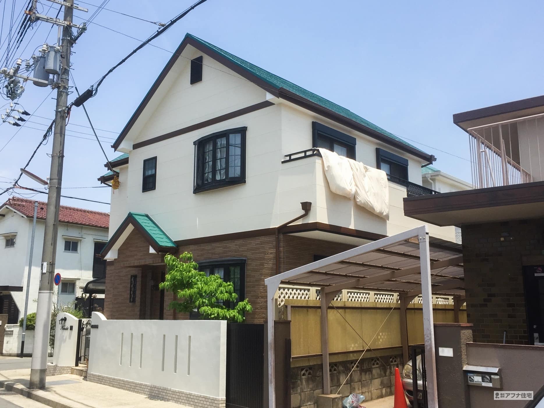 アフナ住宅|外壁塗装・上段シリコン塗装・下段クリア塗装・目地打ち直し工事・屋根遮熱塗装工事施工事例写真