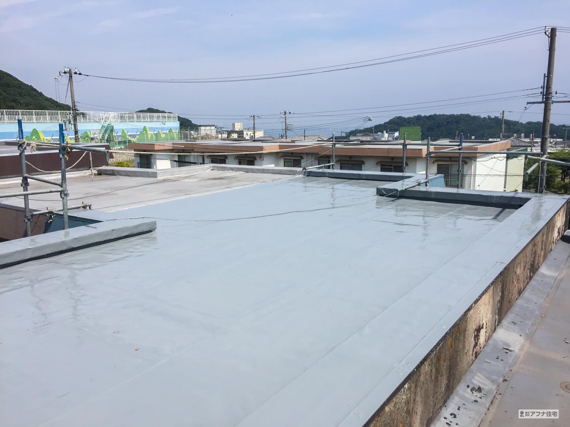 屋上ウレタン防水工事施工事例|アフナ住宅