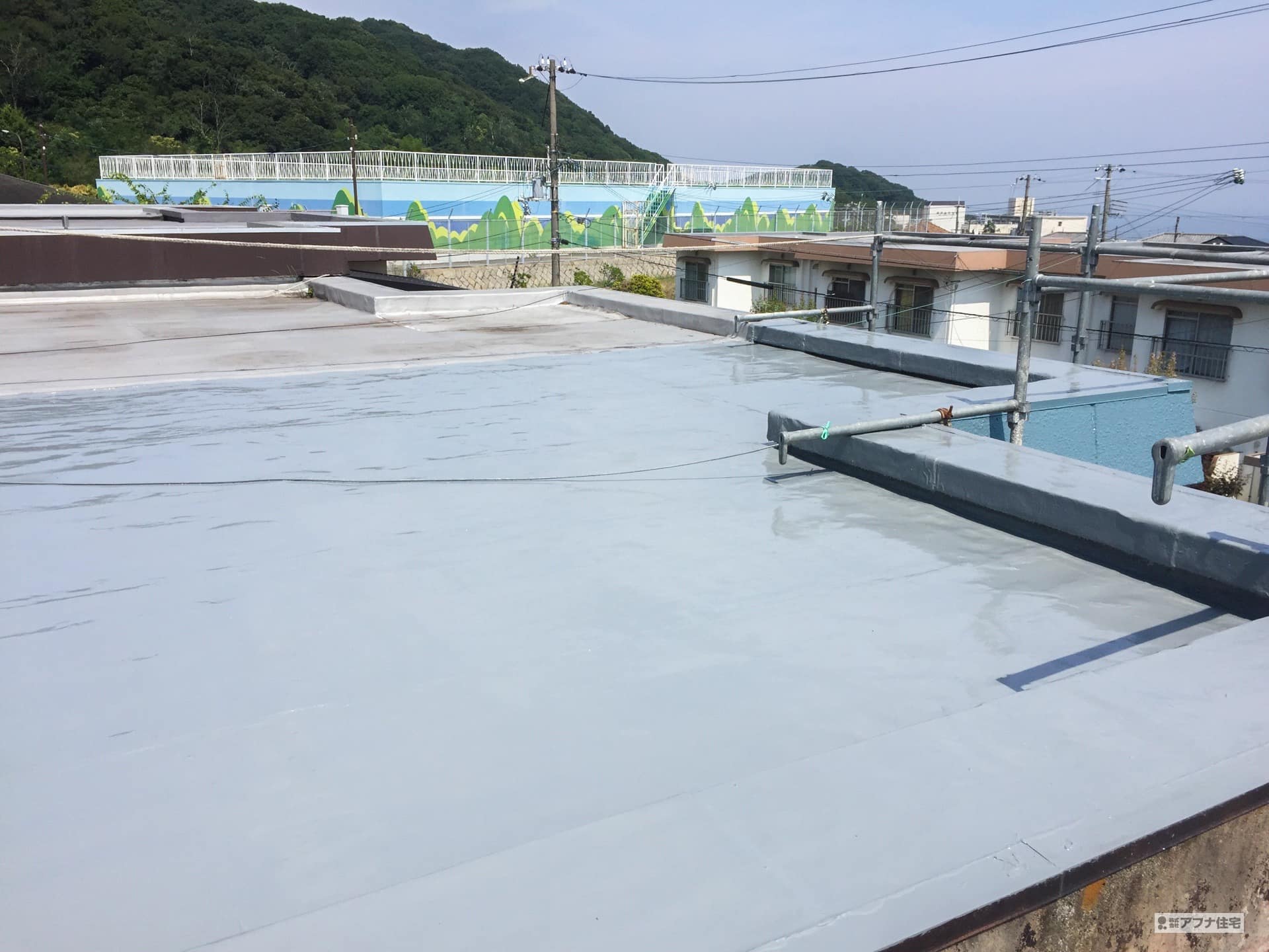 屋上ウレタン防水工事施工事例|アフナ住宅