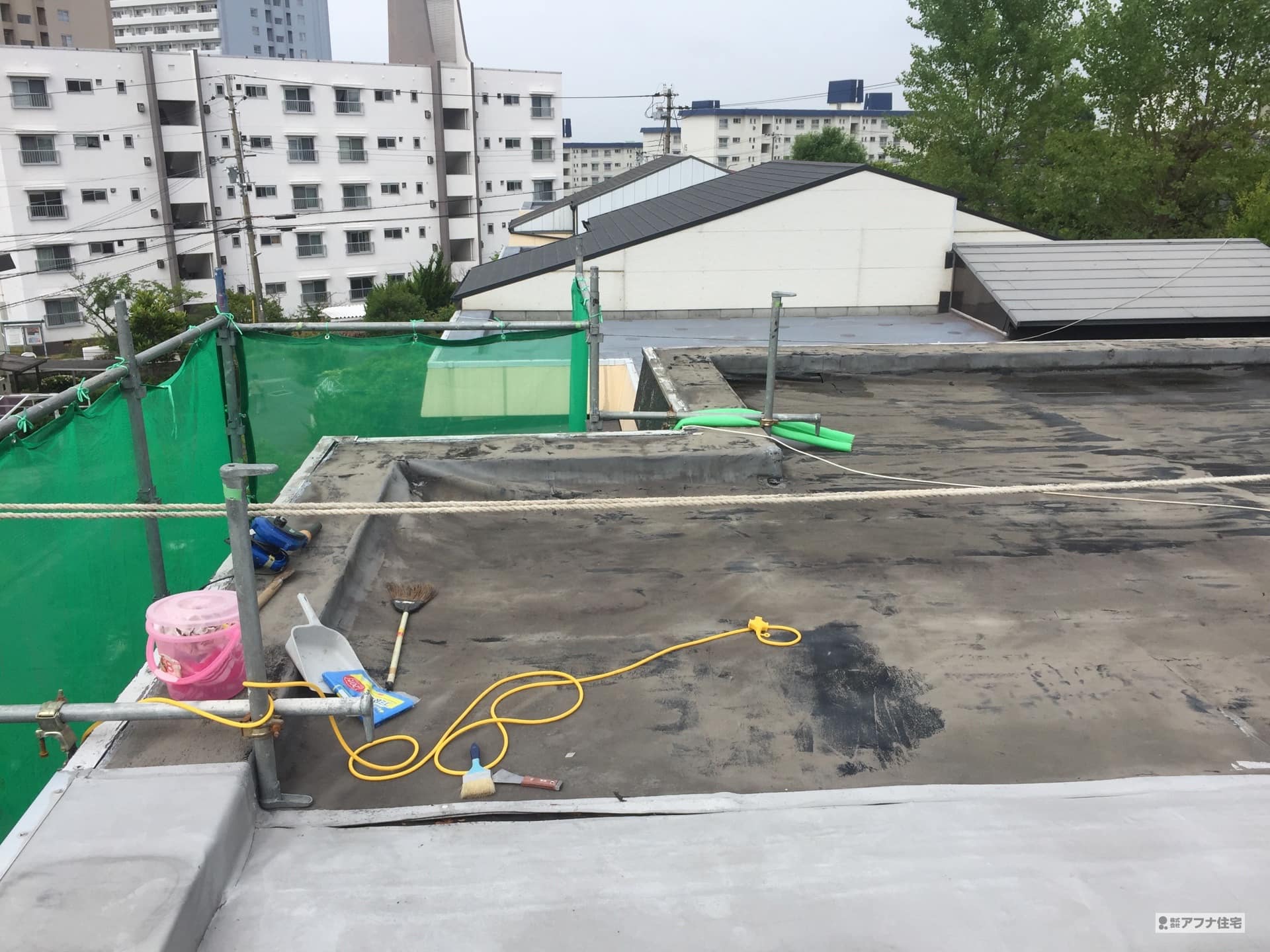 屋上ウレタン防水工事施工前写真|アフナ住宅