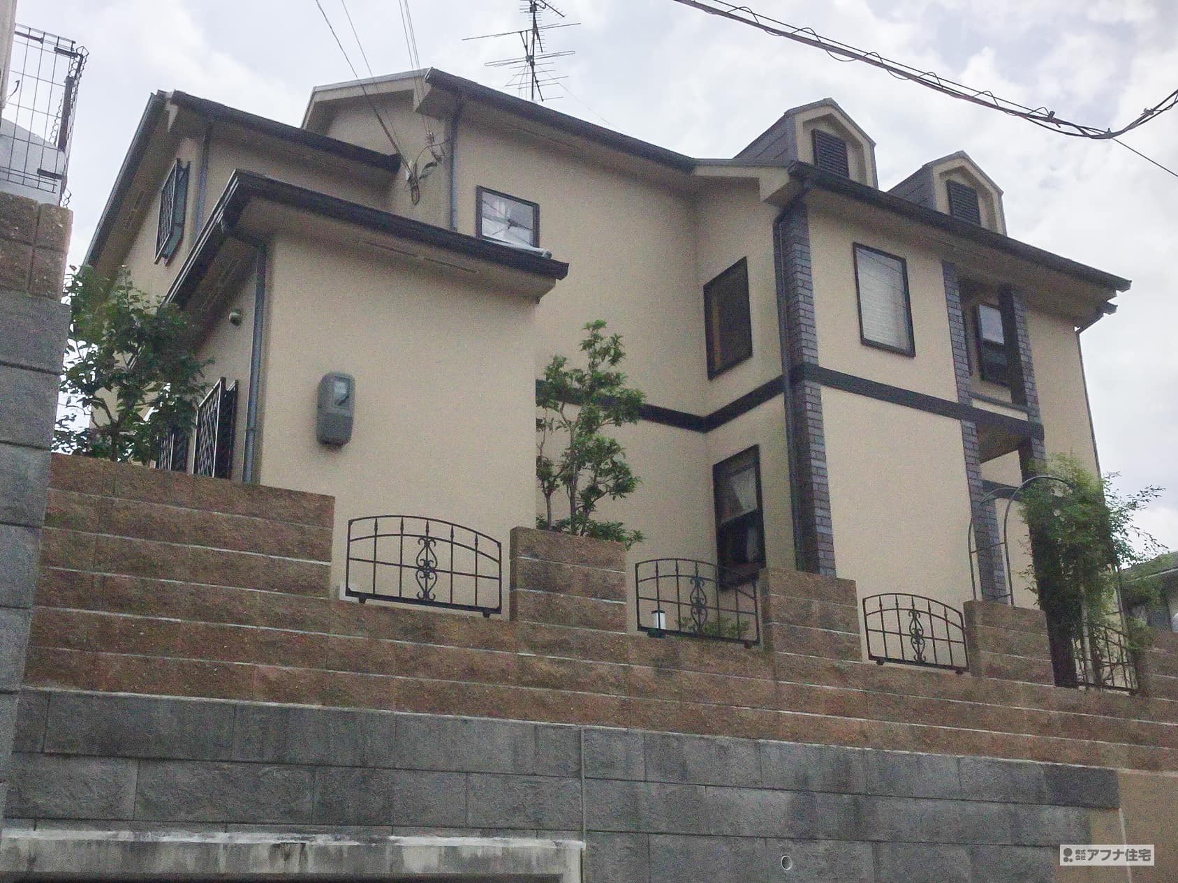 外壁塗装・屋根遮熱塗装施工前写真|アフナ住宅