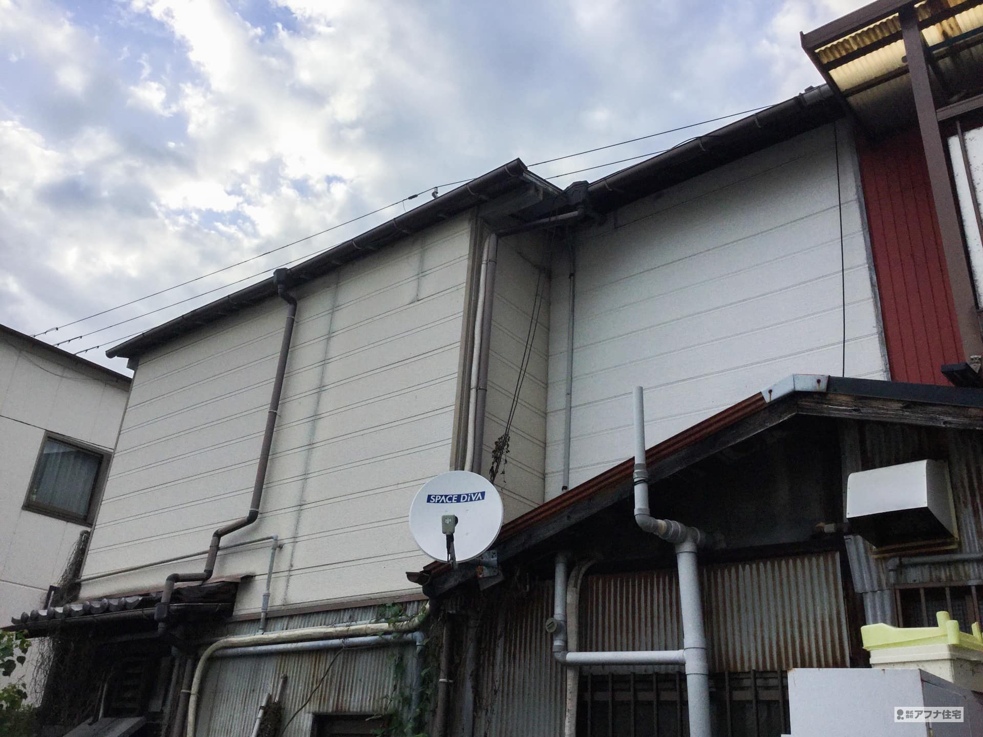 外壁塗装・屋根塗装・窯業サイディング貼り・屋根一部葺き替え工事施工前写真