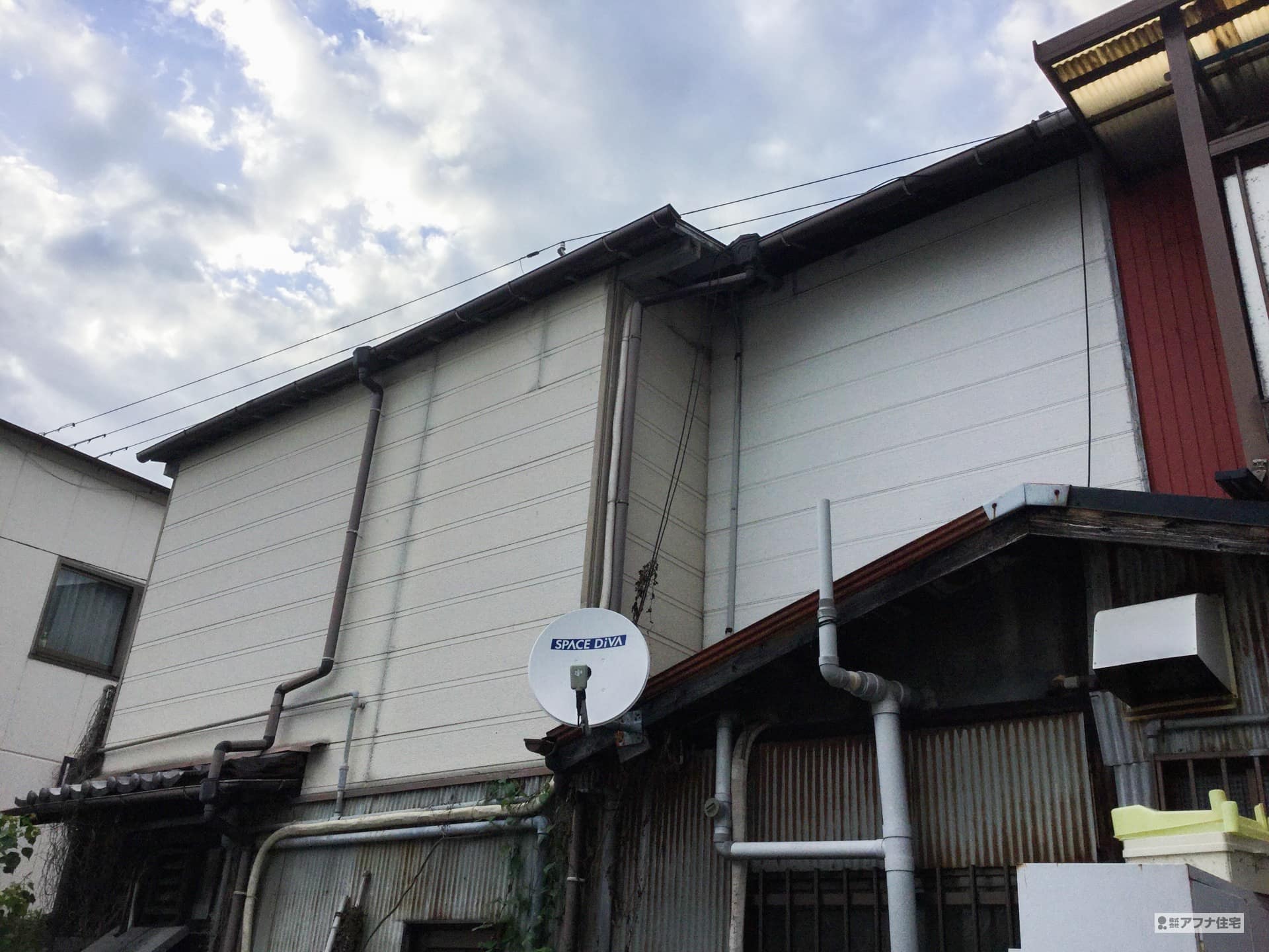 外壁塗装・屋根塗装・窯業サイディング貼り・屋根一部葺き替え工事施工前写真